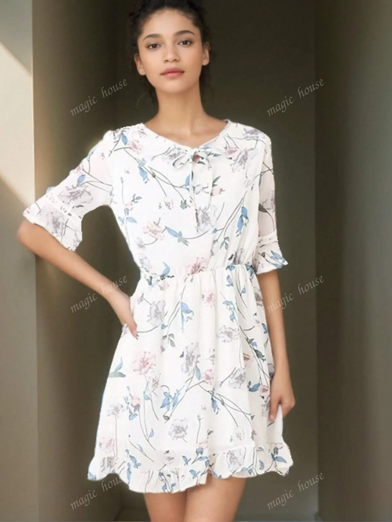 2024 Summer Chic Ditsy Floral Chiffon A-Line Dress With Flared Sleeves
