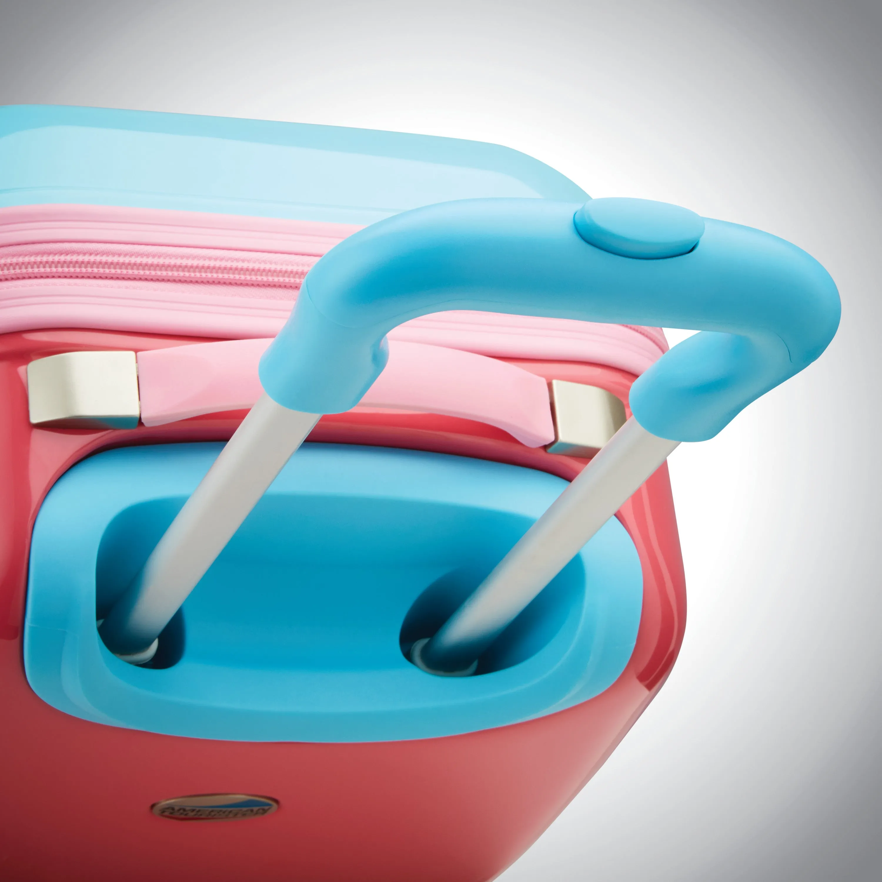 American Tourister Disney Kids' 18" Hardside Upright