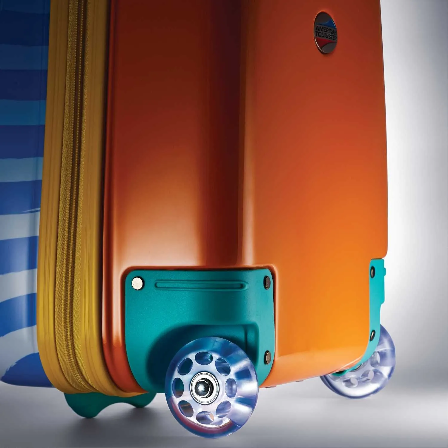 American Tourister Disney Kids' 18" Hardside Upright