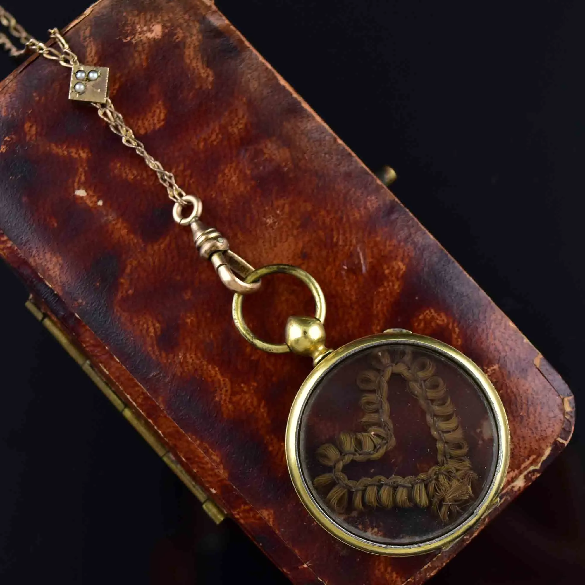 Antique 10K Gold Pearl Victorian Shaker Locket Necklace