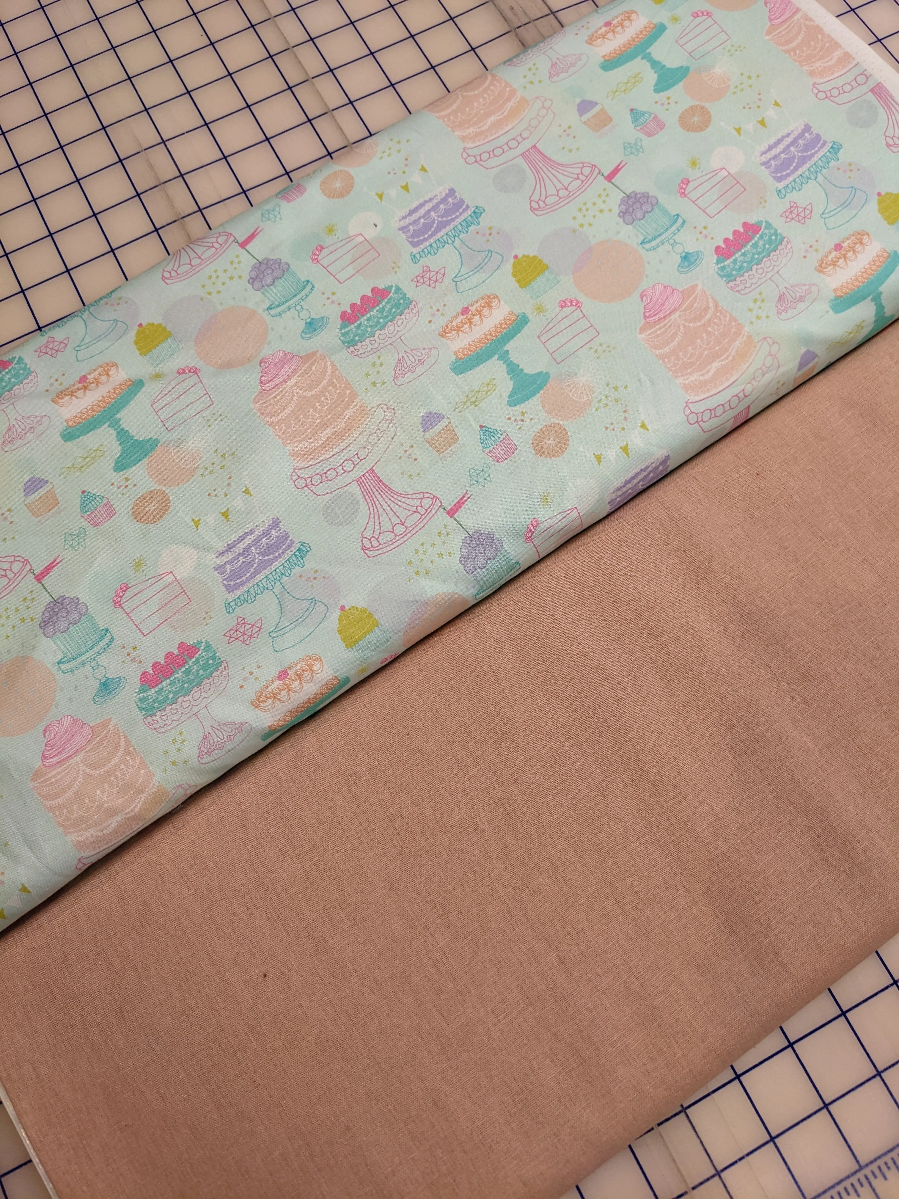 Crisscross Apron Kit - Baking