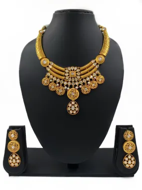 Gold Plated Modern Look Golden Necklace Set For Ladies By Gehna shop Gold Plated Modern Look Golden Necklace Set For Ladies By Gehna shop