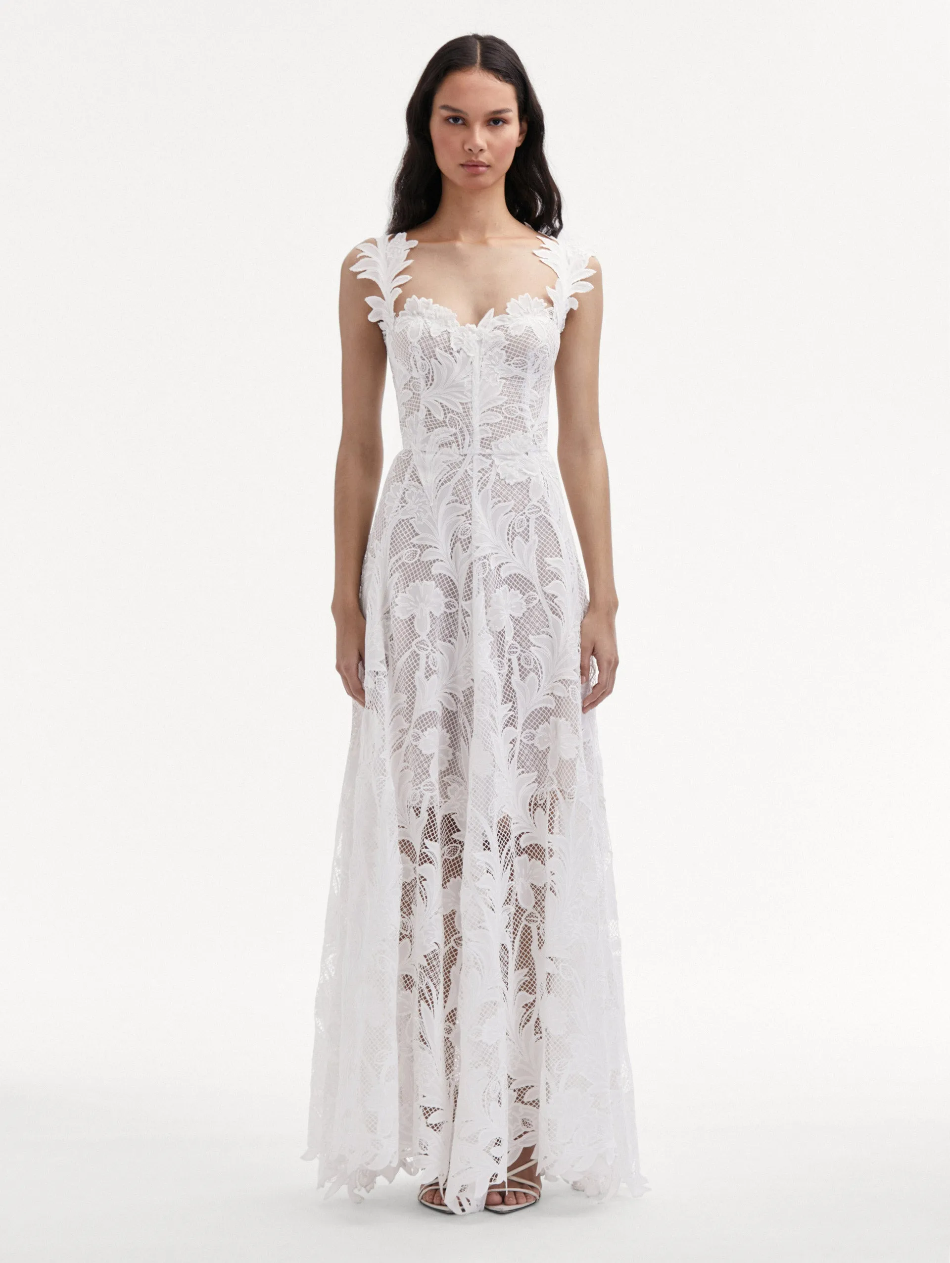 Marbled Carnation Guipure Sleeveless Gown