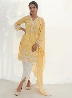 Mulmul Cotton Acoi Yellow kurta Mulmul Cotton Acoi Yellow kurta