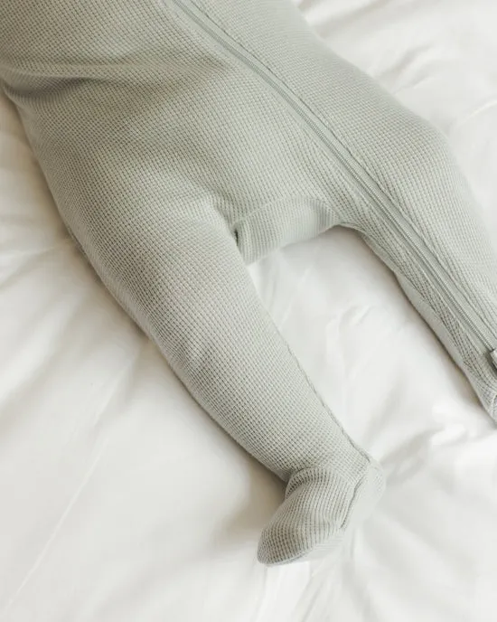 Quincy Mae- SkY WaFfLe RoMpEr