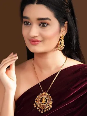 Rubans Finely Handcrafted Gold Plated And Ruby Studded Ganesha Pendant Set Rubans Finely Handcrafted Gold Plated And Ruby Studded Ganesha Pendant Set