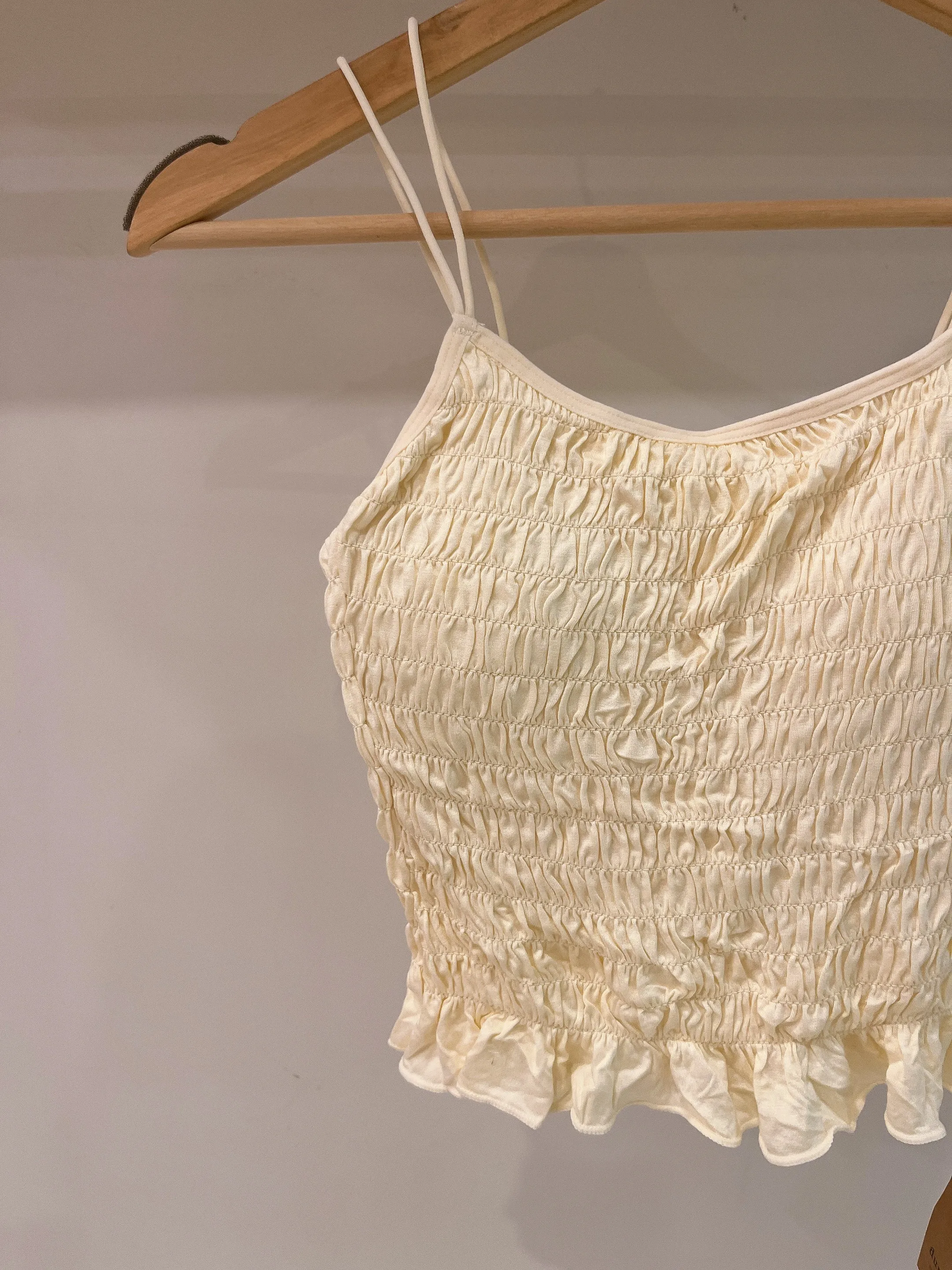 WIKEN Smocked tank top